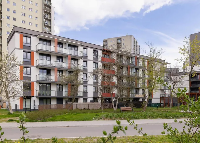Elegant In Cracow With Balcony, Parking And Desk By Noclegi Renters